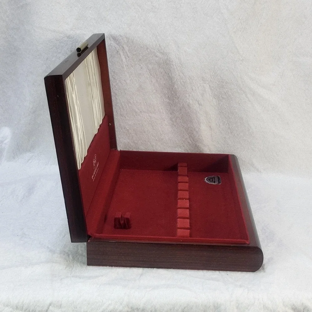 Vintage 1847 Rogers Bros. Silverware Wood Red Felt Lined Empty Storage Case Box